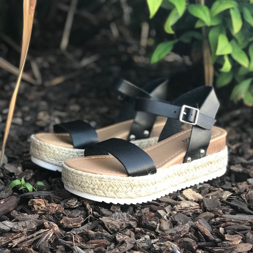 Black buckle strap espadrille sandal